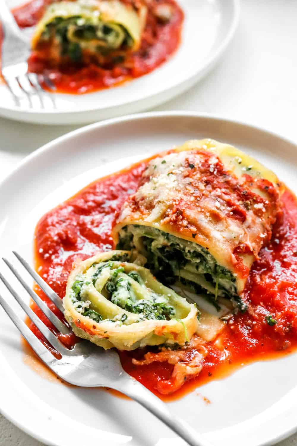 Skinny Spinach Lasagna Roll Ups - Pinch Me Good