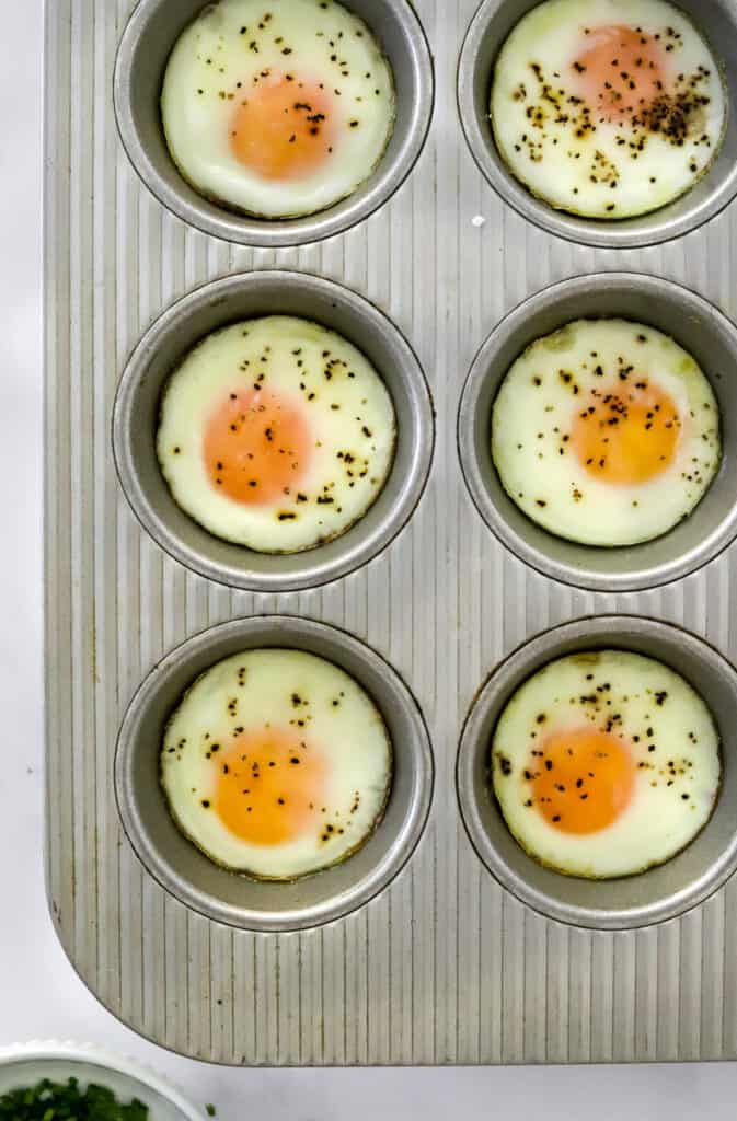 How To Bake Eggs In The Oven - 10 Minutes - Pinch Me Good